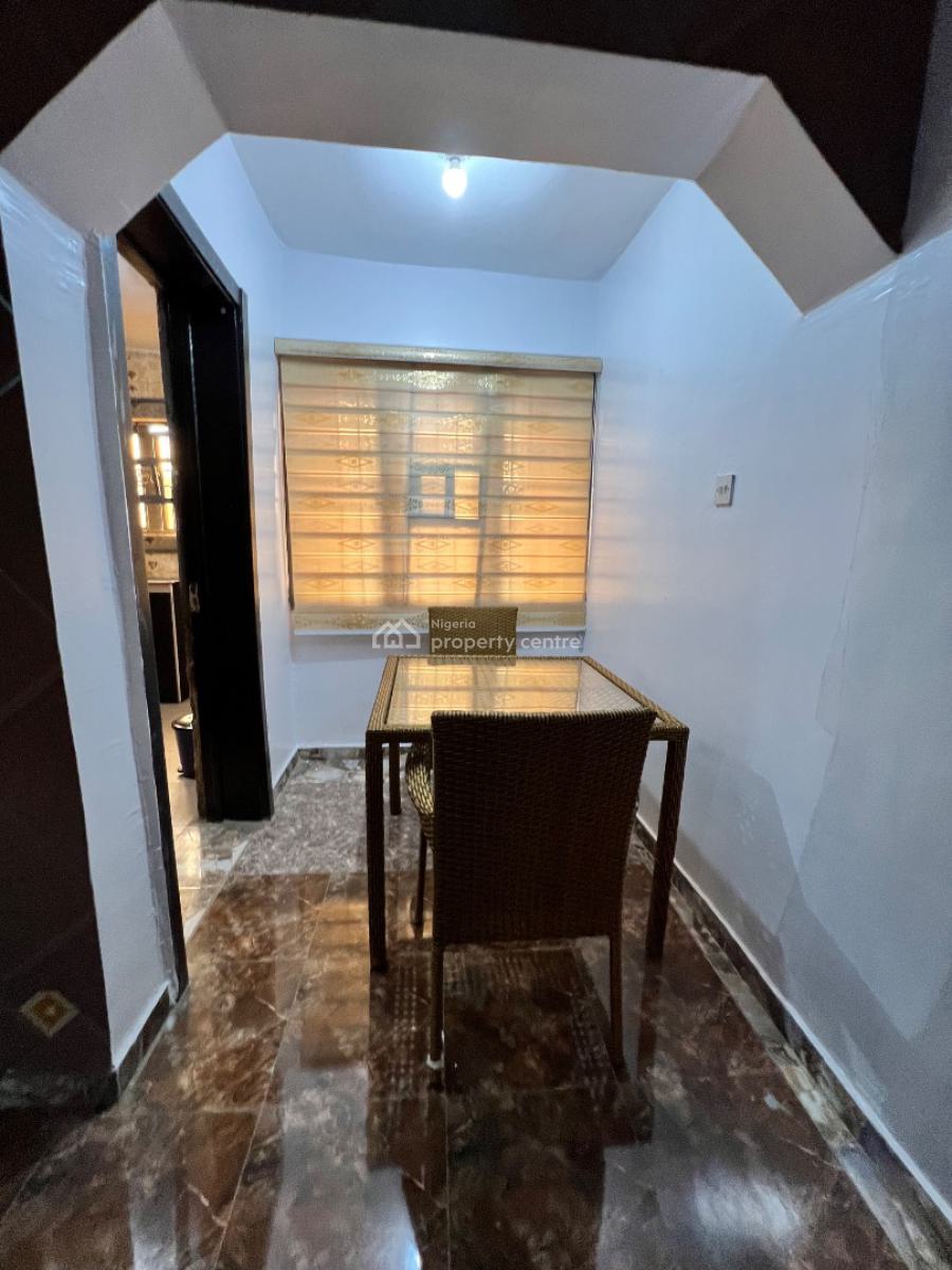 Fully Furnished and Serviced 1 Bedroom, 5, Oluyemi Close, Off Odubiyi Street, Eleyele, Ibadan, Oyo, Mini Flat (room and Parlour) Short Let