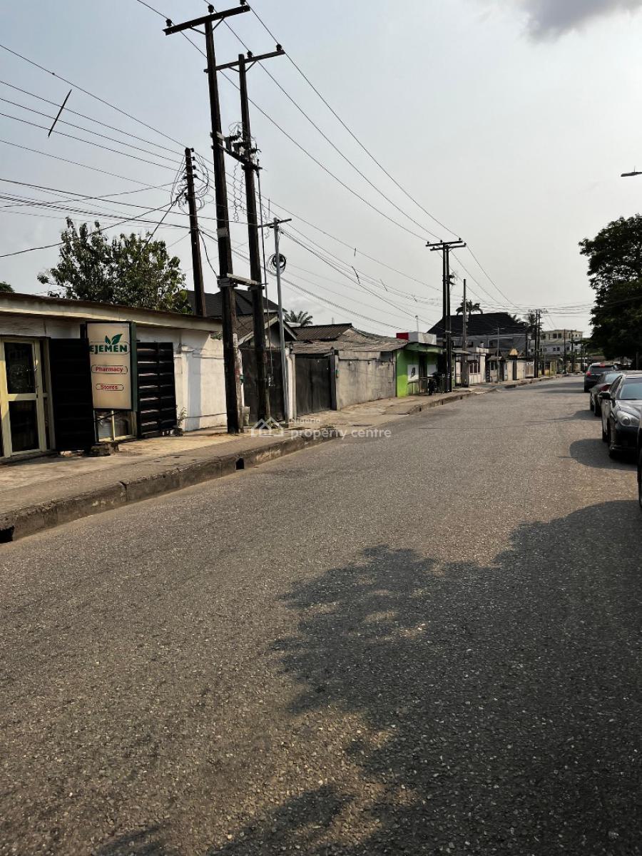 Mixed Used Bungalow on a Full Plot of Land, Bode Thomas, Surulere, Lagos, Detached Bungalow for Sale