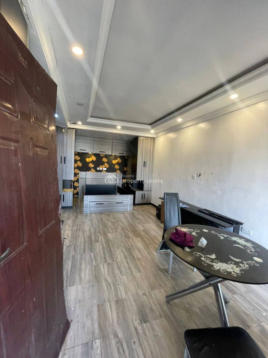 Executive and Spacious Studio Apartment, Onike, Yaba, Lagos, Self Contain (single Rooms) for Rent