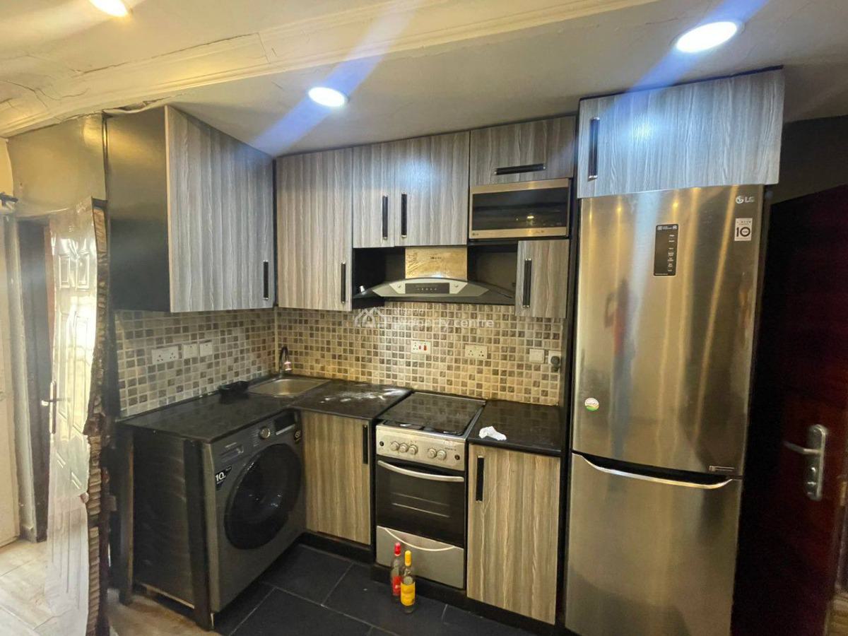 Executive and Spacious Studio Apartment, Onike, Yaba, Lagos, Self Contain (single Rooms) for Rent