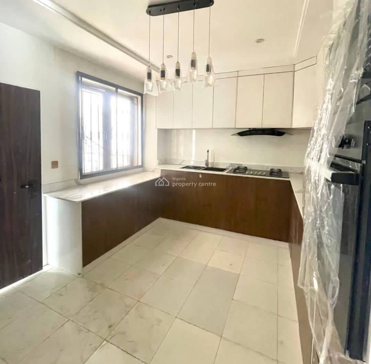 Fully Service 3 Bedroom Flat with Bq Fitted Kitchen with Appliances, Old Ikoyi, Ikoyi, Lagos, Flat / Apartment for Rent