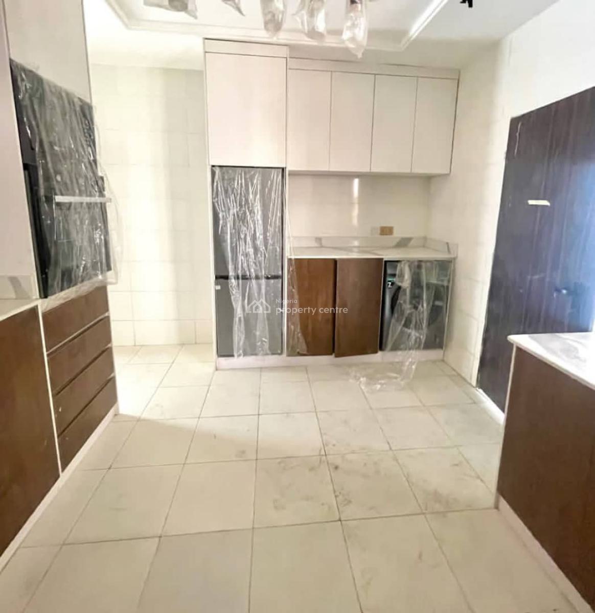 Fully Service 3 Bedroom Flat with Bq Fitted Kitchen with Appliances, Old Ikoyi, Ikoyi, Lagos, Flat / Apartment for Rent