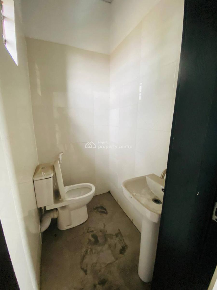 Newly Built Commercial Space, Mushin, Lagos, Office Space for Rent
