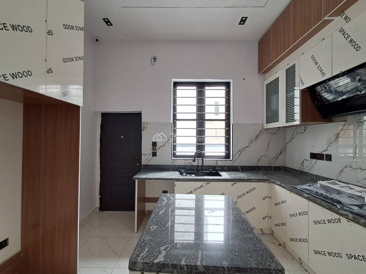 Vibrant 4 Bedroom Semi-detached Duplex, Chevron Tollgate, Lekki, Lagos, Semi-detached Duplex for Sale