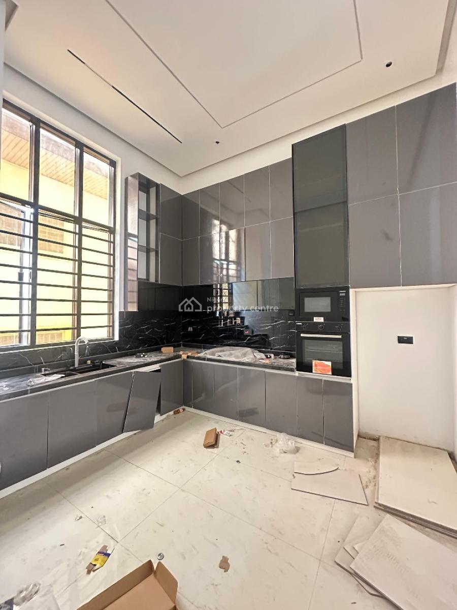 Luxury 3 Bedroom Apartment with Bq, High Ceiling, Pool and Elevator, Lekki Phase 1, Lekki, Lagos, Flat / Apartment for Sale