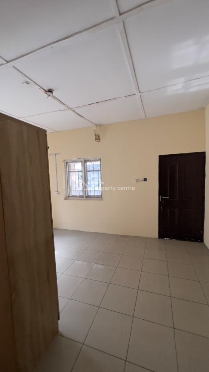5 Bedroom Semi Detached House Suitable for Commercial Or Residential, Olabode Close, Off Tinubu Road, Ilupeju, Lagos, Semi-detached Duplex for Rent