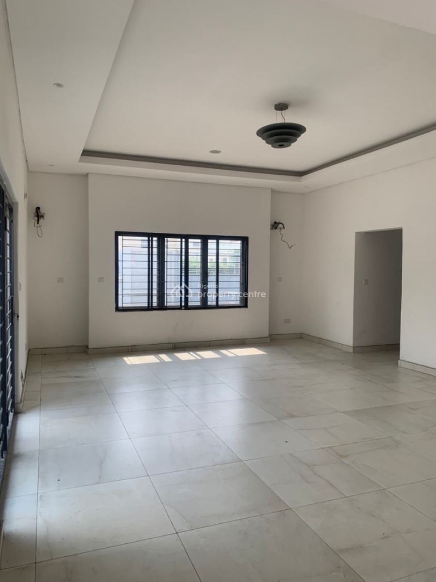 Luxury 5-bedroom Semi-detached Duplex with Bq, Off Admiralty, Lekki Phase 1, Lekki, Lagos, Semi-detached Duplex for Rent