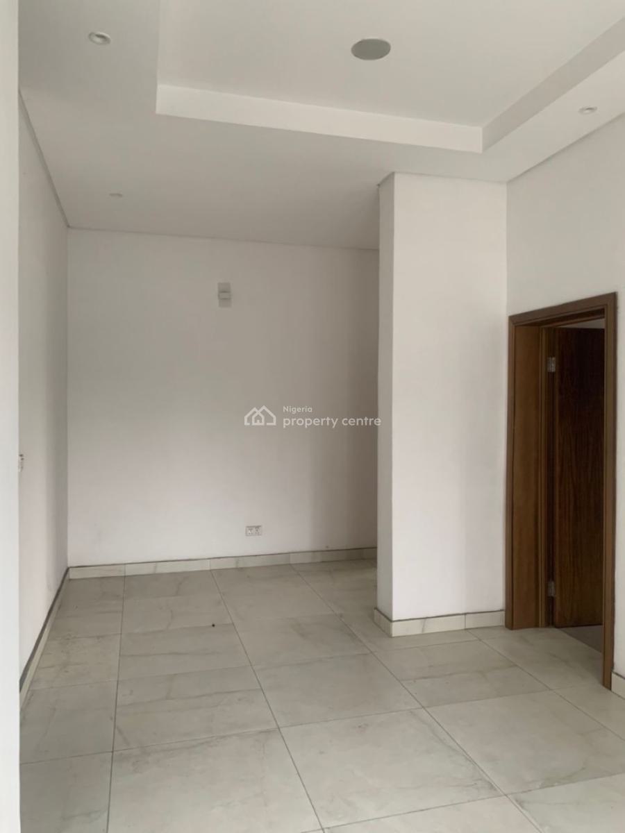 Luxury 5-bedroom Semi-detached Duplex with Bq, Off Admiralty, Lekki Phase 1, Lekki, Lagos, Semi-detached Duplex for Rent