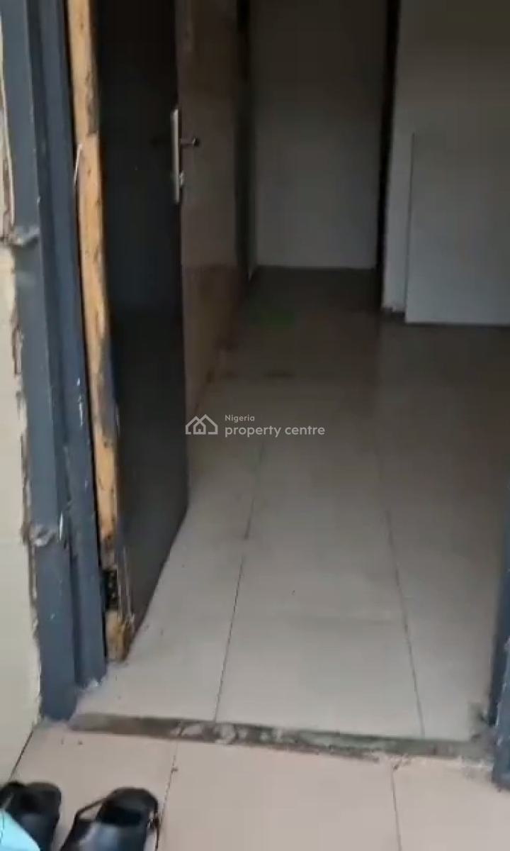 Spacious 2 Bedroom Apartment, Off Awolowo Way, Ikeja, Lagos, Flat / Apartment for Rent