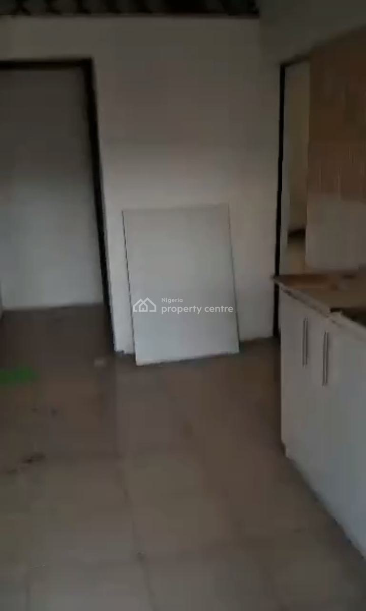 Spacious 2 Bedroom Apartment, Off Awolowo Way, Ikeja, Lagos, Flat / Apartment for Rent