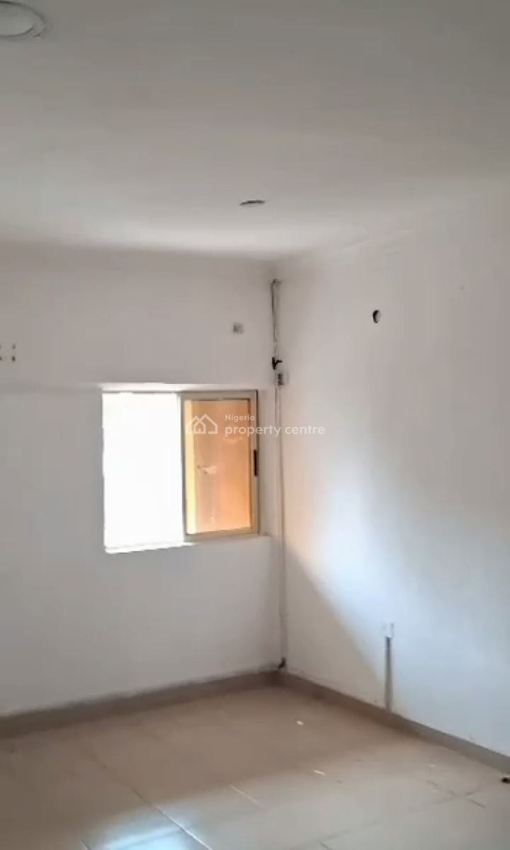 Spacious 2 Bedroom Apartment, Off Awolowo Way, Ikeja, Lagos, Flat / Apartment for Rent