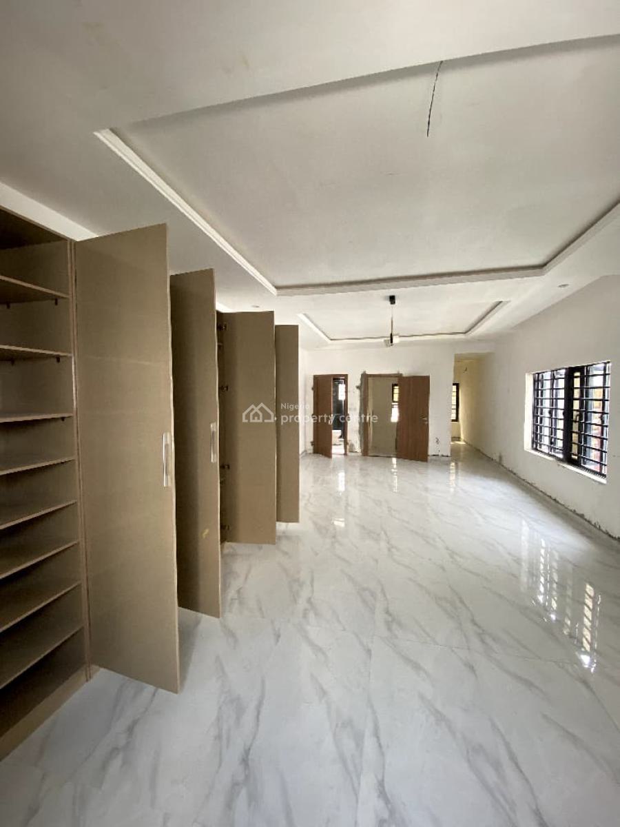 Lovely 2 Bedroom Terrace Duplex in a Secure Estate, Lekki Phase 1, Lekki, Lagos, Terraced Duplex for Rent