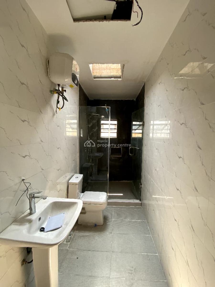 Lovely 2 Bedroom Terrace Duplex in a Secure Estate, Lekki Phase 1, Lekki, Lagos, Terraced Duplex for Rent