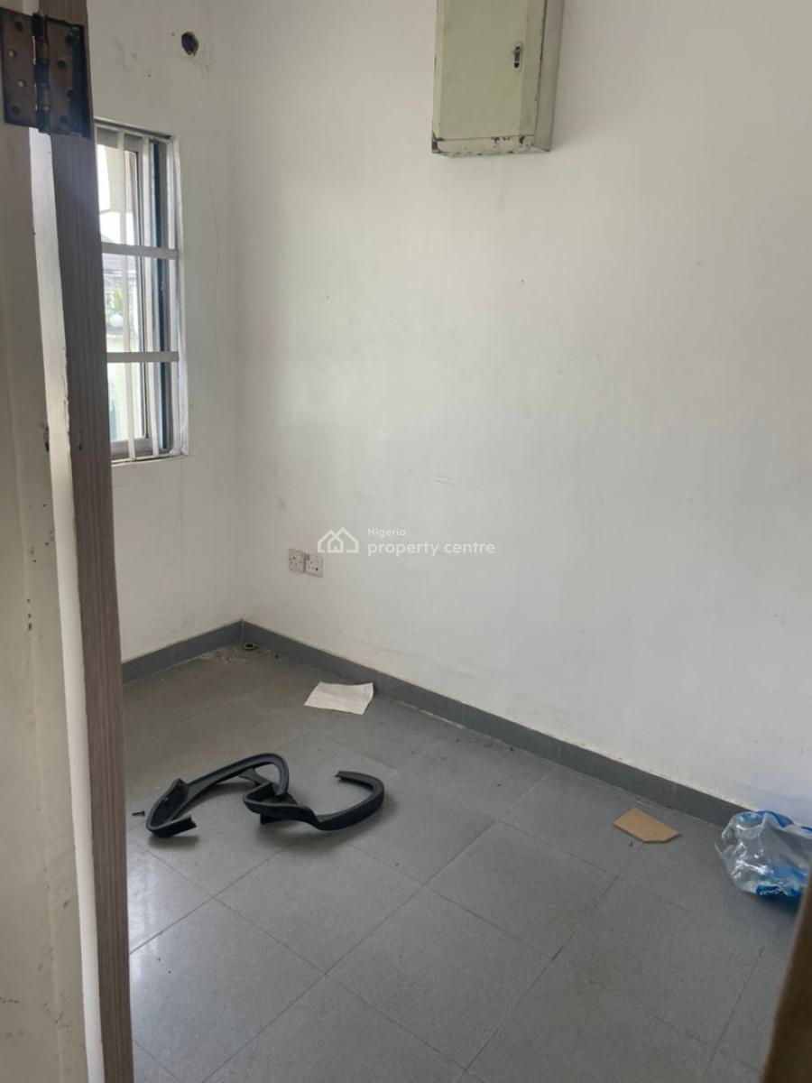 Spacious 5 Bedroom Office Space, Opebi, Ikeja, Lagos, Flat / Apartment for Rent