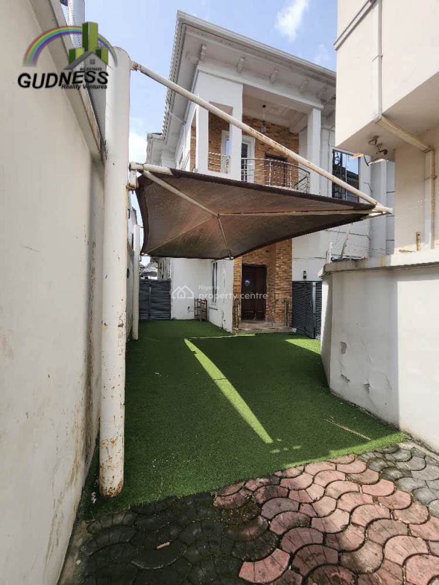 Spacious 4 Bedroom Semi-detached with Bq, Chevron, Lekki, Lagos, Semi-detached Duplex for Rent