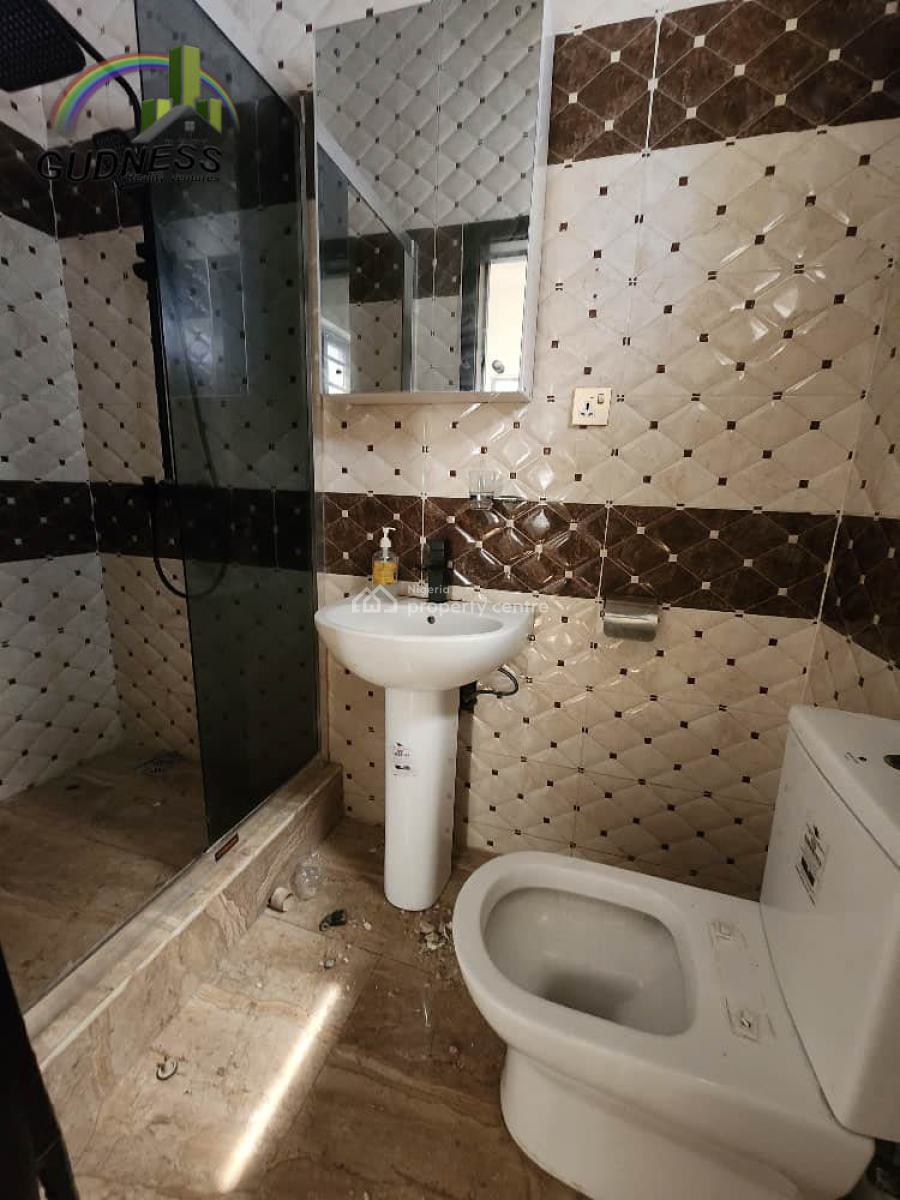 Spacious 4 Bedroom Semi-detached with Bq, Chevron, Lekki, Lagos, Semi-detached Duplex for Rent