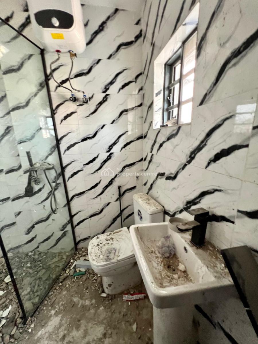 2 Bedroom Duplex  Fully Serviced, Off Victoria Arobieke Street, Off Admiralty Way, Lekki Phase 1, Lekki, Lagos, Flat / Apartment for Rent