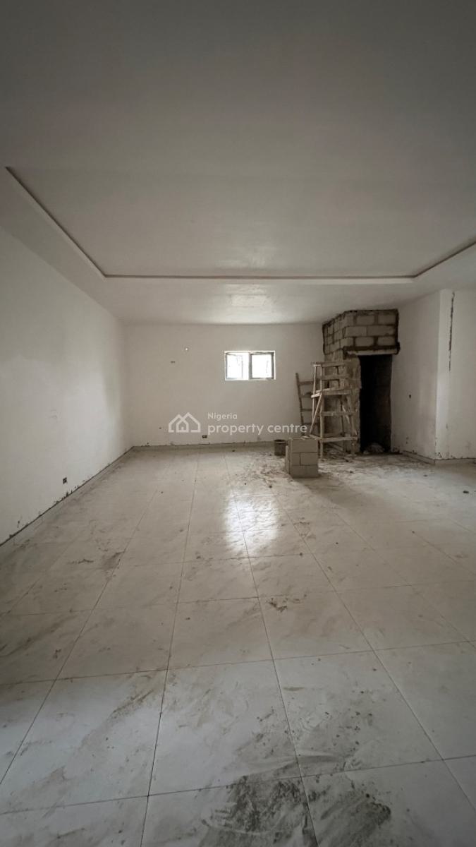 Shop Space in a Mall, Lekki Phase 1, Lekki, Lagos, Plaza / Complex / Mall for Rent