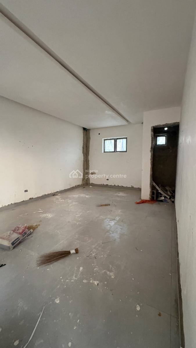 Shop Space in a Mall, Lekki Phase 1, Lekki, Lagos, Plaza / Complex / Mall for Rent