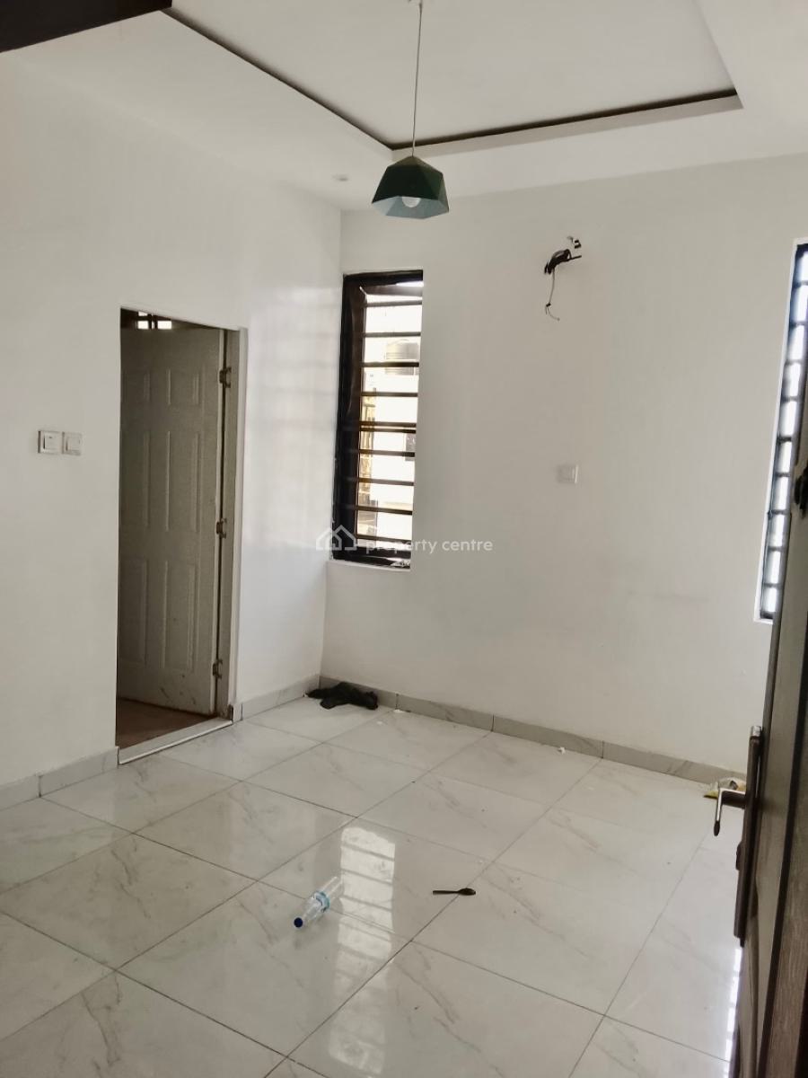 Premium Listings, Ologolo, Lekki, Lagos, Flat / Apartment for Rent