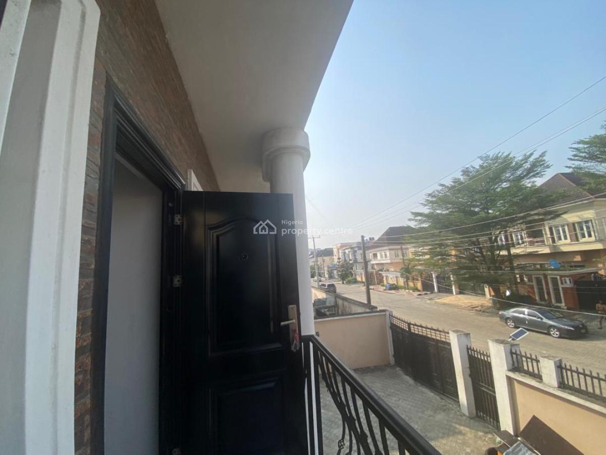 3 Bedroom Apartment with Bq, Chevron, Lekki, Lagos, Flat / Apartment for Sale