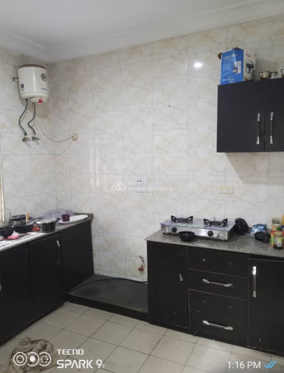 Spacious 3 Bedroom Flat, After Zartech, Wuye, Abuja, Flat / Apartment for Rent