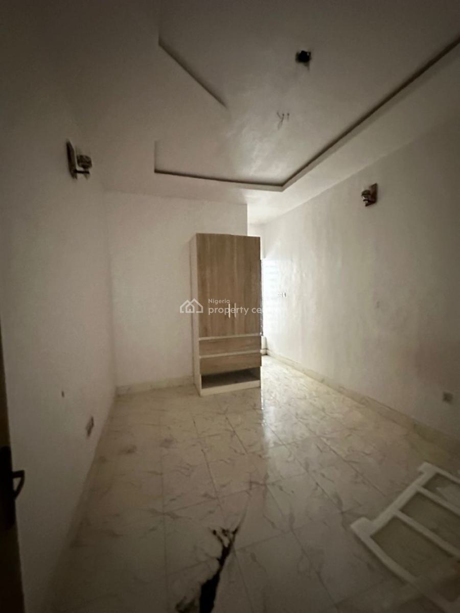 Clean and Spacious 4 Bedroom Terrace Duplex, Ikota, Lekki, Lagos, Terraced Duplex for Rent