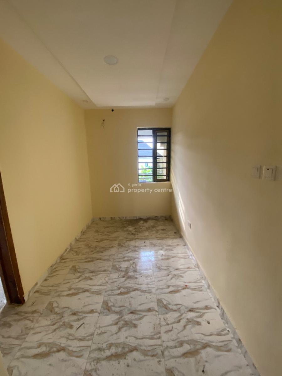 Excutive Two Bedroom Apartment, Peaceland Estate, Ogombo, Ajah, Lagos, Flat / Apartment for Rent