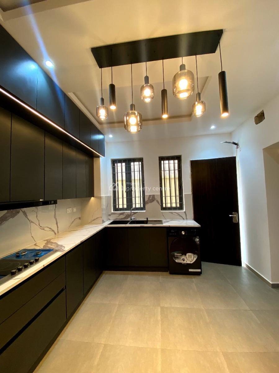 Lovely 4 Bedroom Semi Detached Duplex, Lekki Phase 1, Lekki, Lagos, Semi-detached Duplex for Rent