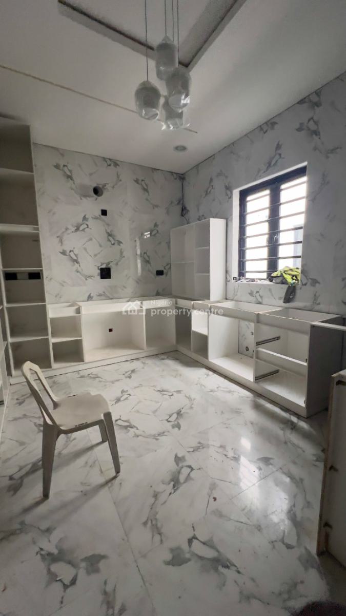 4 Bedroom Duplex and a Bq, Idado Estate, Lekki Phase 2, Lekki, Lagos, Detached Duplex for Rent