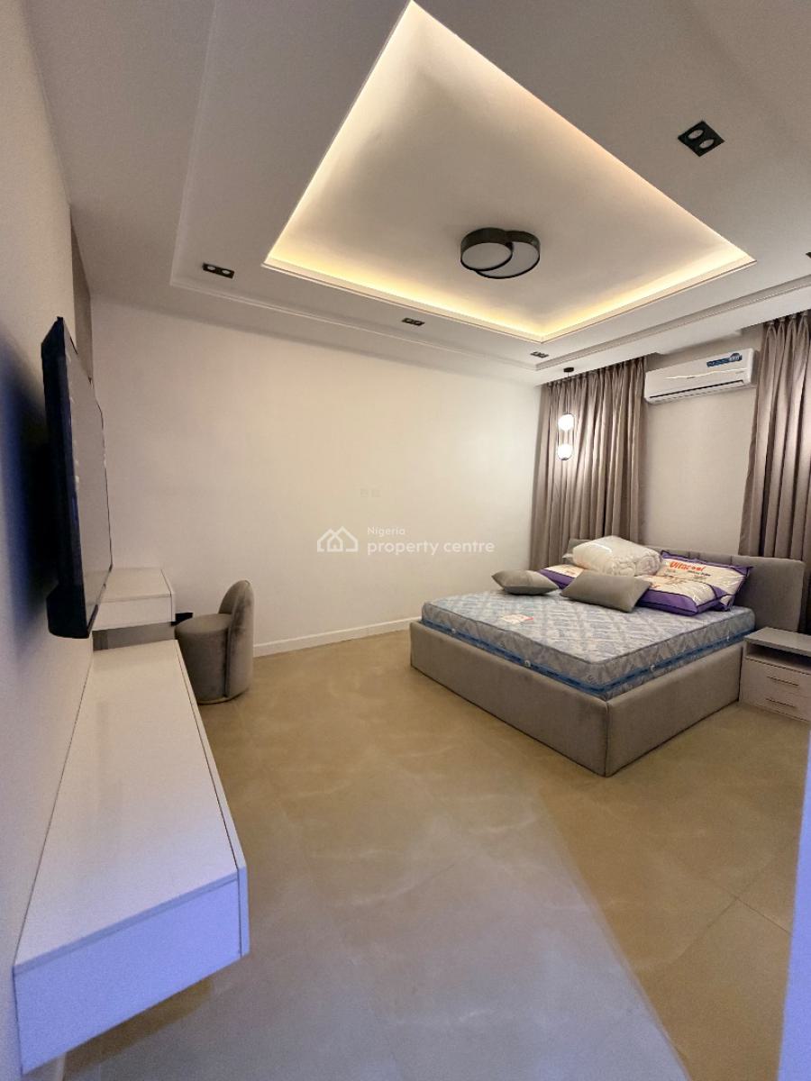 Exquisite Built 3 Bedroom Apartment in a Prime Location, Maryland, Lagos, Flat / Apartment for Sale