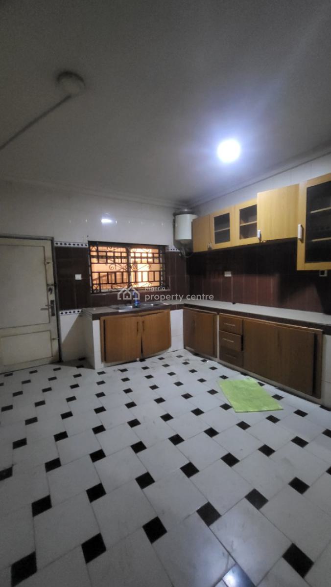 3 Bedroom Flat, Life Camp Close to Earth Point, Life Camp, Abuja, Flat / Apartment for Rent