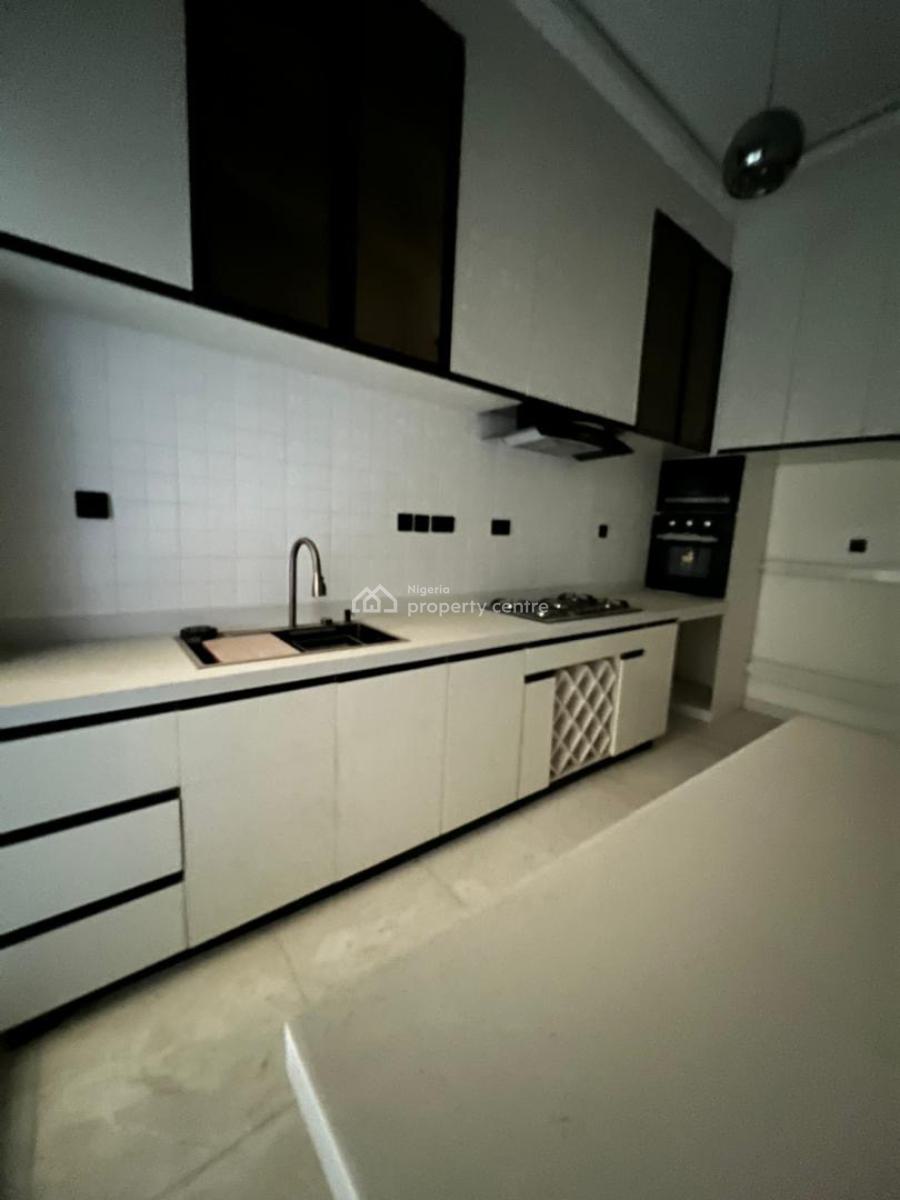 Newly Built 2 Bedroom Apartment with Bq in a Secure Estate, Lekki Phase 1, Lekki, Lagos, Flat / Apartment for Sale