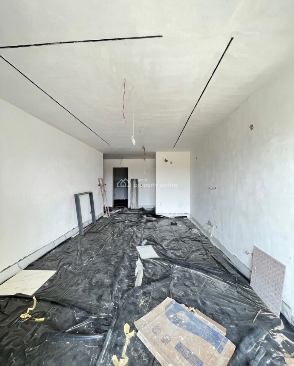 Lovely 2 Bedroom Apartment with Bq, Lekki Phase 1, Lekki, Lagos, Block of Flats for Sale