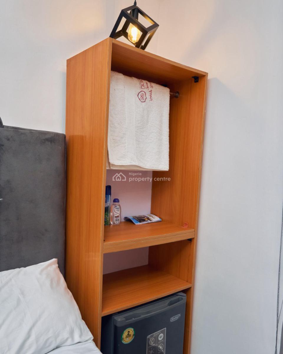 Sharp Studio Apartment Available, 4 Ofo Str,, Pedro, Gbagada, Lagos, Self Contain (single Rooms) for Rent