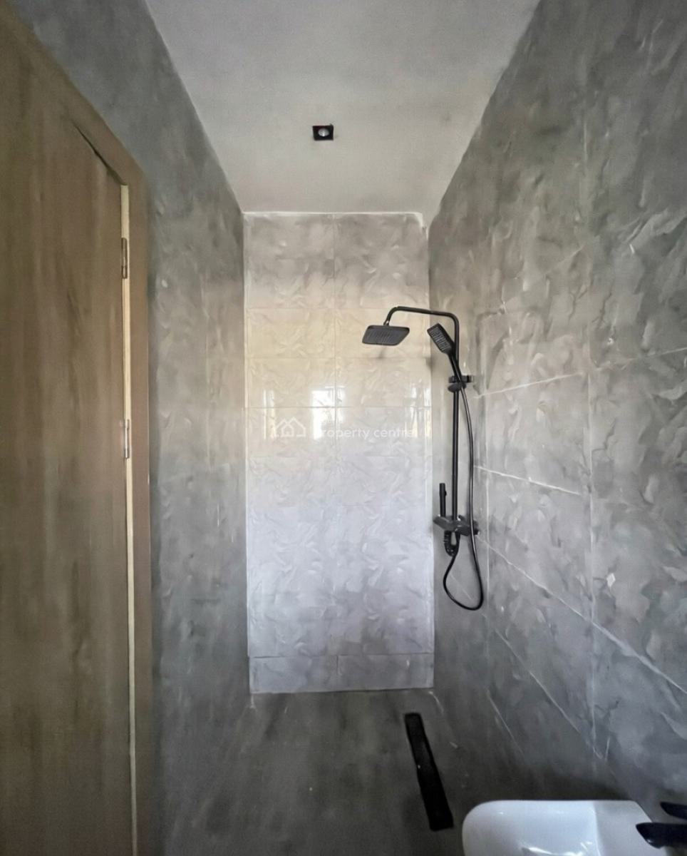 Stunning 2 Bedroom Apartment with Bq, Ikate, Lekki, Lagos, Block of Flats for Sale