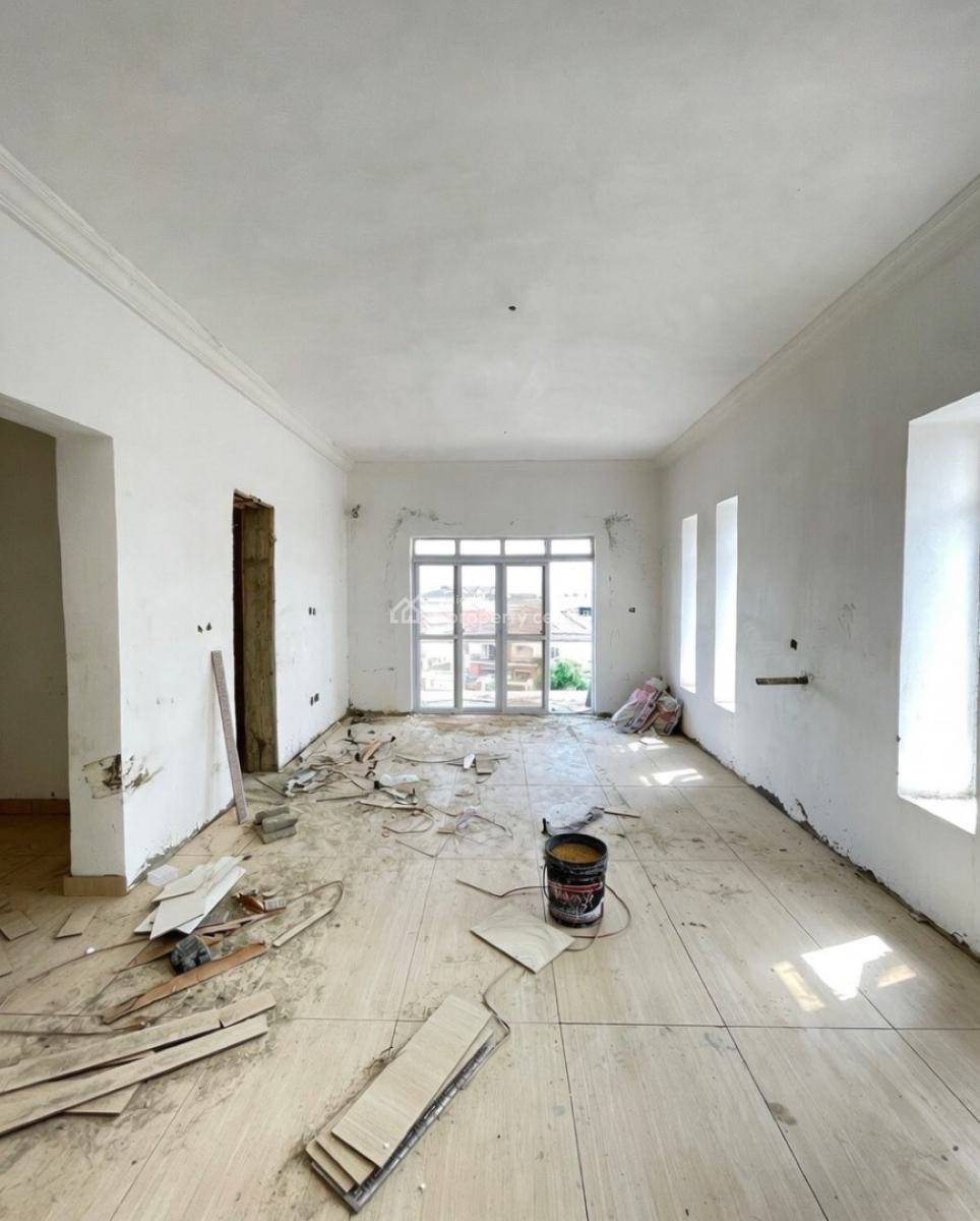 Lovely 3 Bedroom Maisonette with Bq, Lekki Phase 1, Lekki, Lagos, Detached Duplex for Sale