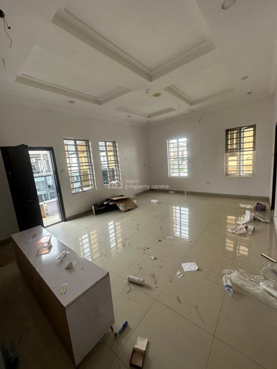 Spacious Masters Bedroom Studio Apartment with Balcony, Kitchen, Chevron, Lekki, Lagos, Self Contain (single Rooms) for Rent