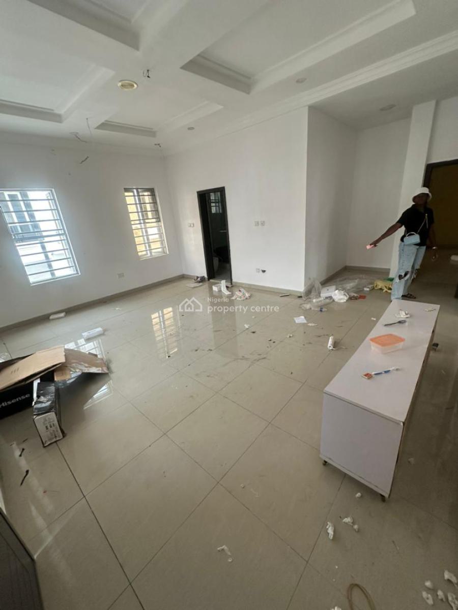 Spacious Masters Bedroom Studio Apartment with Balcony, Kitchen, Chevron, Lekki, Lagos, Self Contain (single Rooms) for Rent