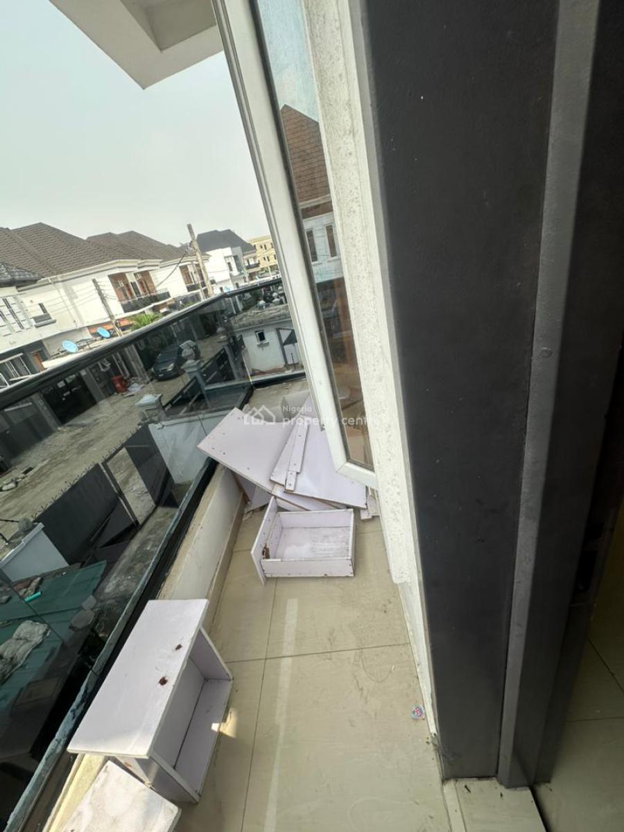 Spacious Masters Bedroom Studio Apartment with Balcony, Kitchen, Chevron, Lekki, Lagos, Self Contain (single Rooms) for Rent