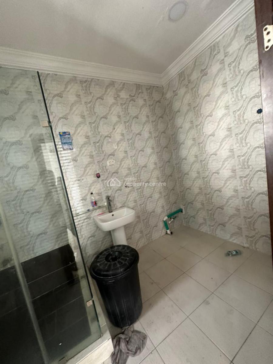 Spacious Masters Bedroom Studio Apartment with Balcony, Kitchen, Chevron, Lekki, Lagos, Self Contain (single Rooms) for Rent