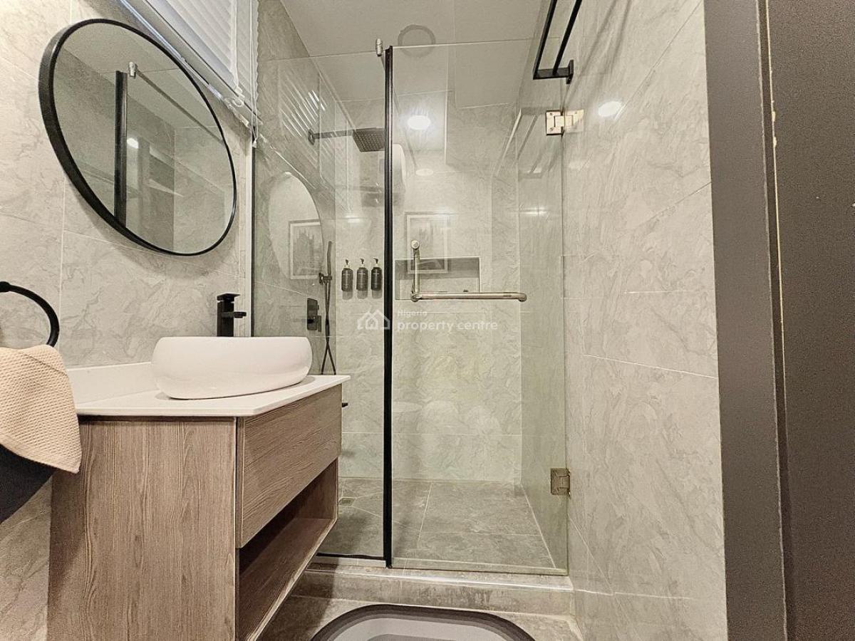Beautiful & Luxury 1 Bedroom Apartment with Pool, Gym, Lekki Phase 1, Lekki, Lagos, Mini Flat (room and Parlour) Short Let