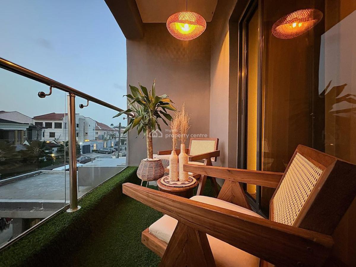 Beautiful & Luxury 1 Bedroom Apartment with Pool, Gym, Lekki Phase 1, Lekki, Lagos, Mini Flat (room and Parlour) Short Let