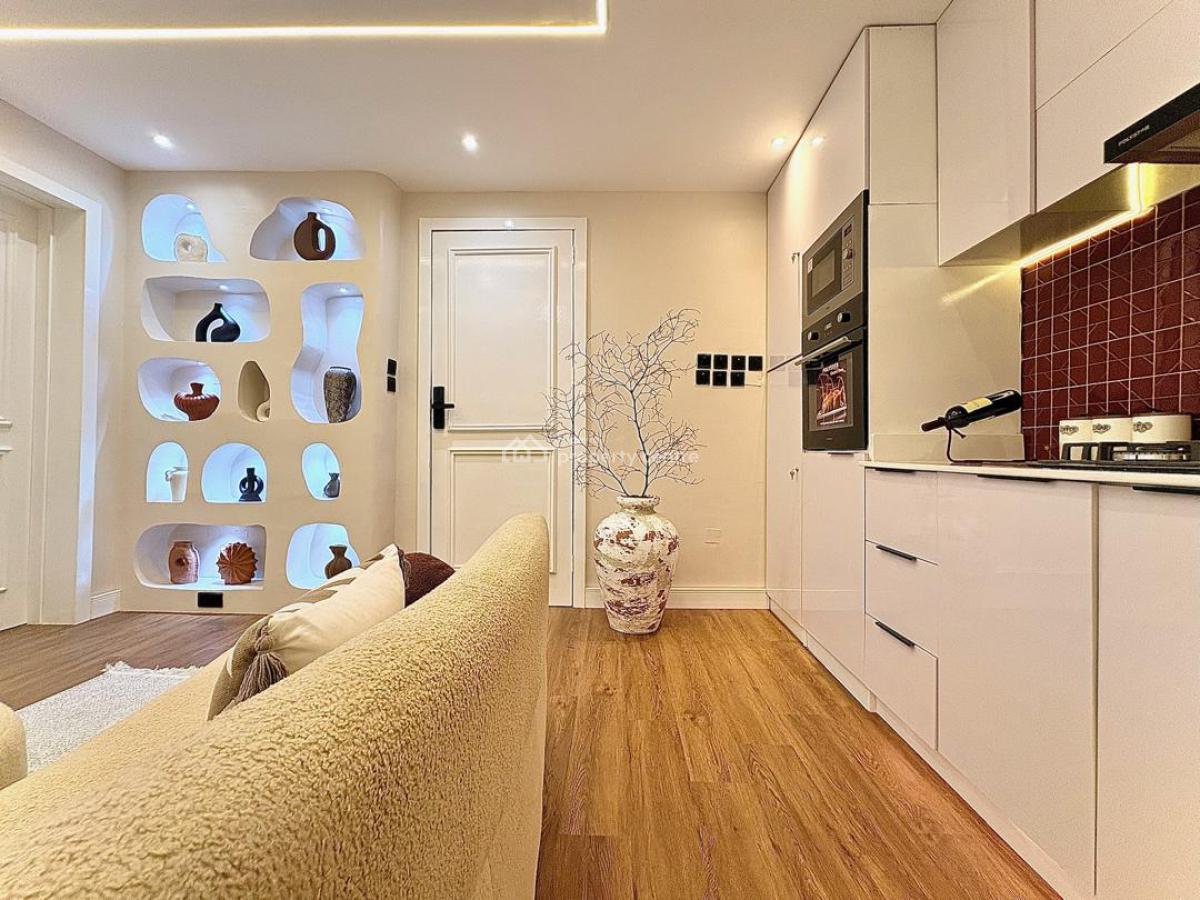 Beautiful & Luxury 1 Bedroom Apartment with Pool, Gym, Lekki Phase 1, Lekki, Lagos, Mini Flat (room and Parlour) Short Let