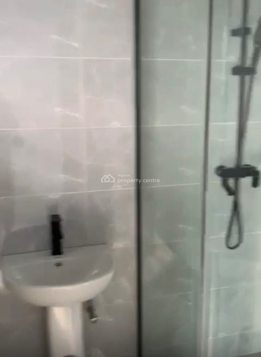 Newly Built 2 Bedroom Flat, Adebisi Street, Alagomeji, Yaba, Lagos, Flat / Apartment for Rent