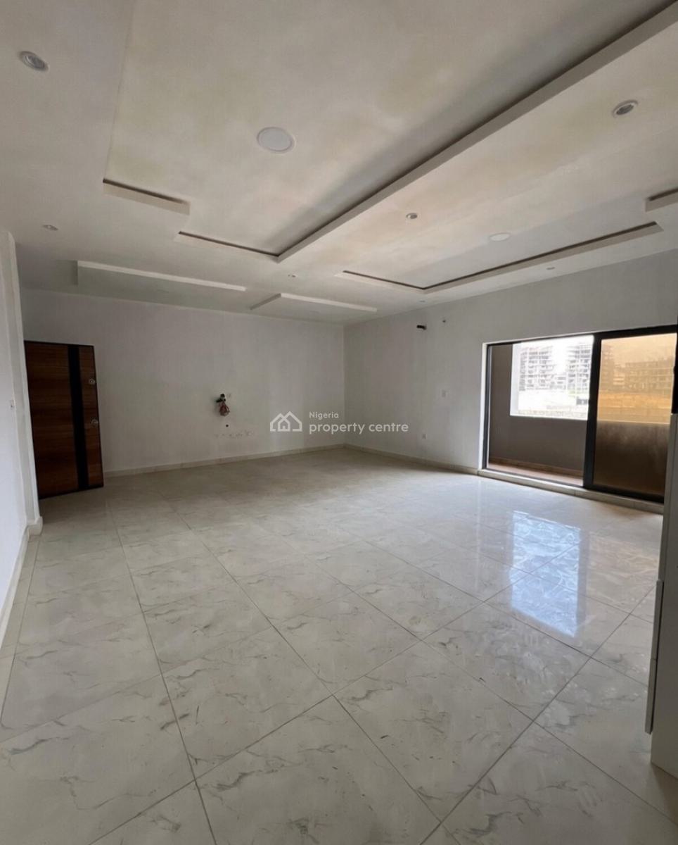 Lovely 2 Bedroom Apartment with Bq, Lekki Phase 1, Lekki Phase 1, Lekki, Lagos, Block of Flats for Sale