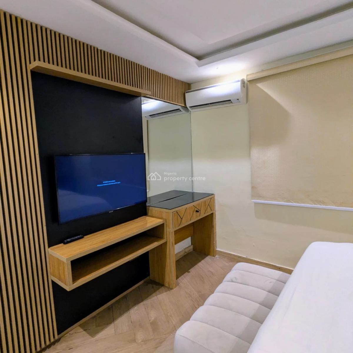 0threeresidence Yellow Theme 2 Bedroom, Wuse 2, Abuja, Flat / Apartment Short Let