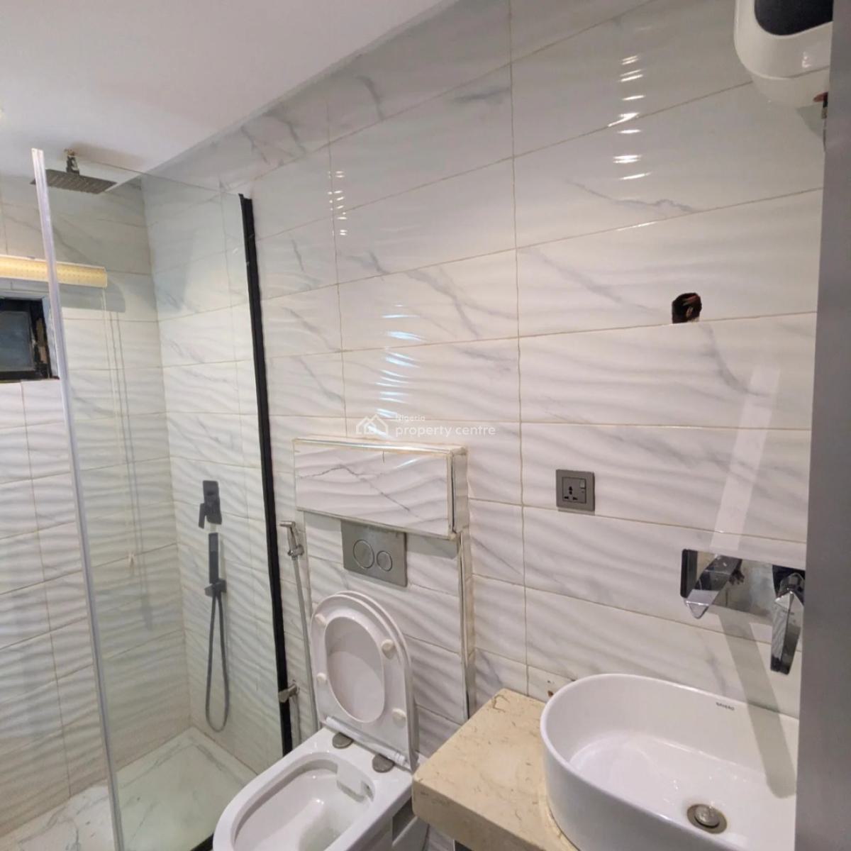 0threeresidence Yellow Theme 2 Bedroom, Wuse 2, Abuja, Flat / Apartment Short Let