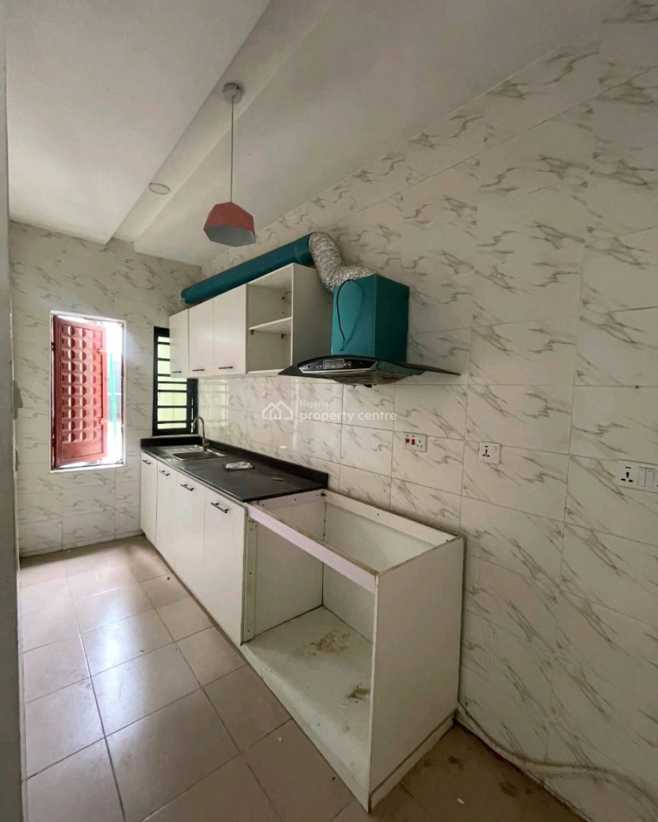 This Is a Lovely 2 Bedroom Apartment, Ologolo, Lekki, Lagos, Flat / Apartment for Rent