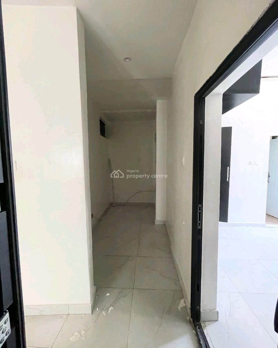 This Is a Lovely 2 Bedroom Apartment, Ologolo, Lekki, Lagos, Flat / Apartment for Rent